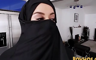 Muslim shove around slut pov engulfing and riding weasel words thither burka