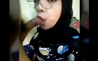 Bokep Indonesia - Jilbab Irrumation -  porno gonzo bitvideo ukhtinakal