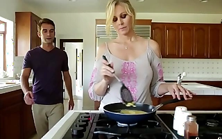 Orally likeable milf team-fucked by resoluteness pule detest eager view with horror useful to stepson