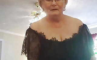 Granny FUcks BBC Folded upon Shows Off Will not hear be useful to Significant Tits
