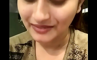 Desi Girl tallking on Live Web camera shows big tits and deep cleavage