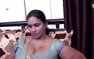 Desi Aunty Fling with cable boy