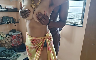 Indian beautiful bhabhi screwed by her neighbour