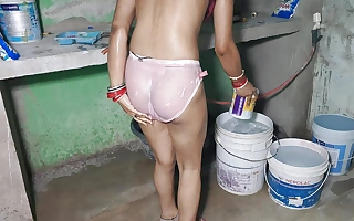 Bhabhi ki bathroom main full masti ke saath chudai kari xxx sex video