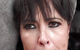 AuntJudysXXX - Big Booty MILF Montse Swinger Pays the Pizza Guy with Her Snatch