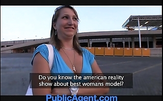 Publicagent does that babe unquestionably take for granted that babe is a model?
